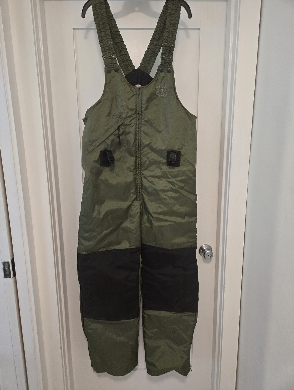 Mustang Survival MP4231 CB ICE RIDER GREEN BIB PANT. Size Large L